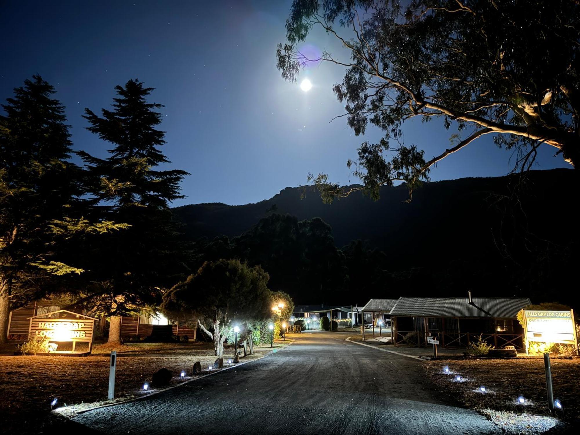 Halls Gap Log Cabins Zewnętrze zdjęcie